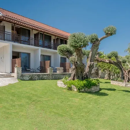 아파트호텔 Eptanisos Beachfront Zante