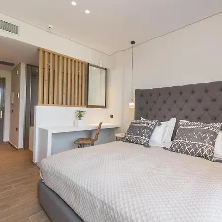 Eptanisos Beachfront Zante Aparthotel 4*