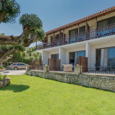 Eptanisos Beachfront Zante Aparthotel 4*