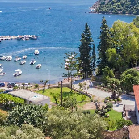 アパートホテル Eptanisos Beachfront Zante